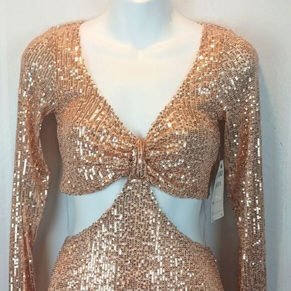 BEAR DANCE Rose Gold/ peach sequin cut out mini dress size small - Picture 4 of 11